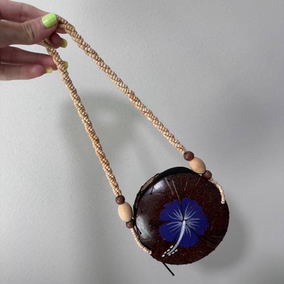 Coconut Shell Painted Hibiscus Flower Small Bag Philippines Handcrafted Handmade - Picture 1 of 4